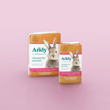 Andy by Anderson Hay Wood Shavings White Wood Shavings