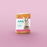 Andy by Anderson Hay Wood Shavings White Wood Shavings